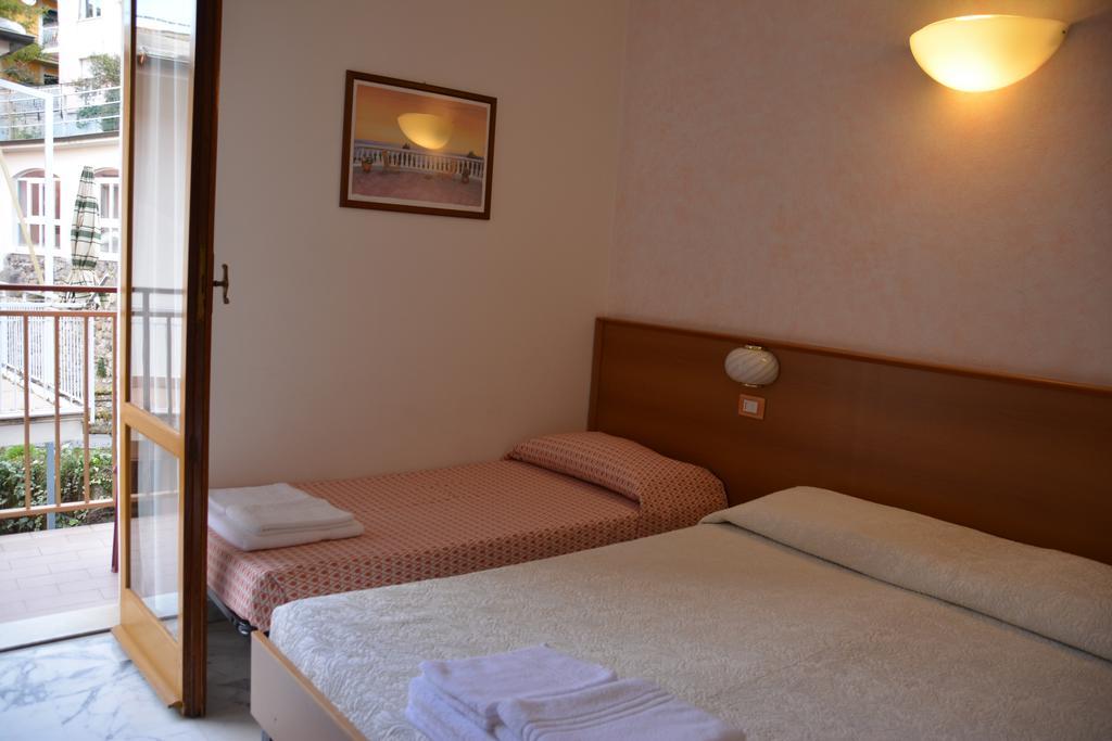 Hotel Corallo Moneglia Camera foto