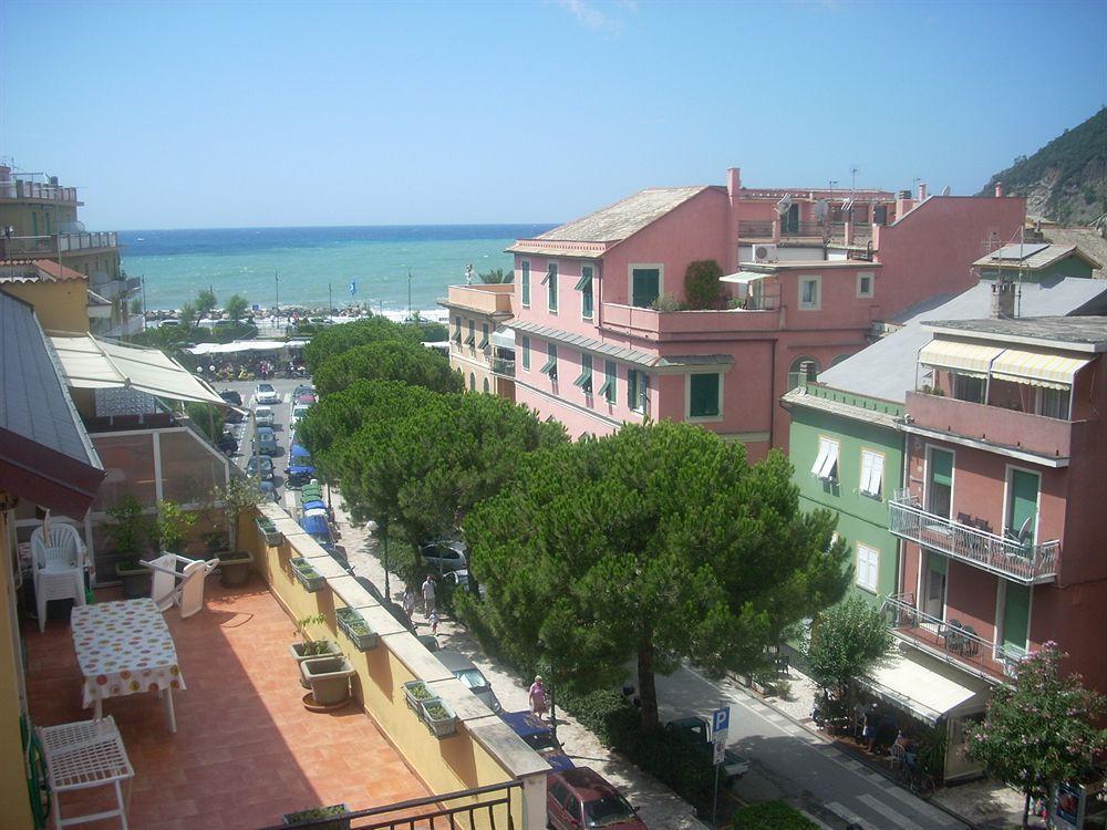 Hotel Corallo Moneglia Esterno foto